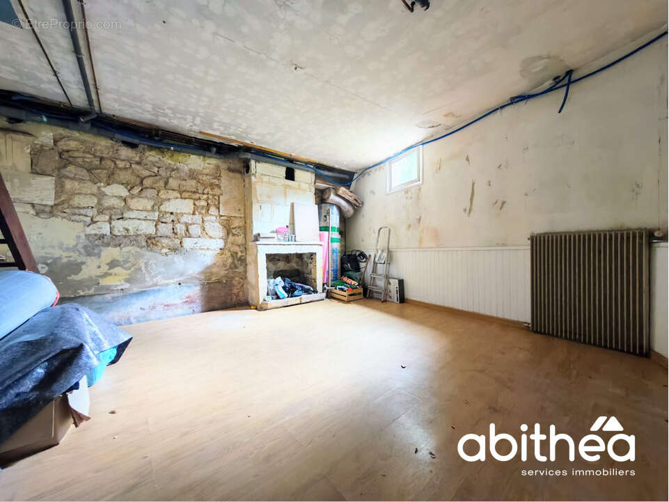 Echoppe à rénover de 58 m2 en plein coeur de Libourne ! - photo 6