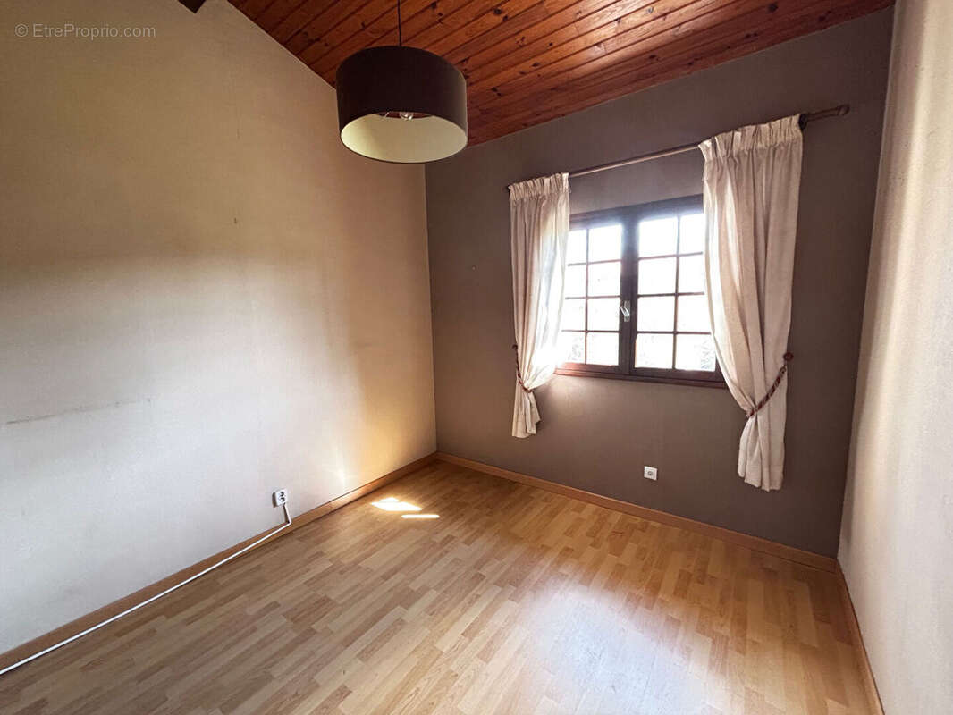 Maison à BRUGUIERES