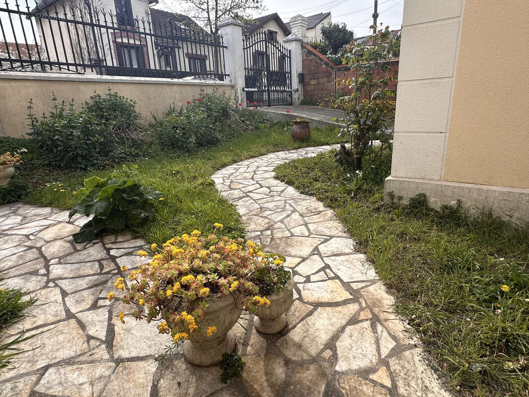 Maison à PIERREFITTE-SUR-SEINE