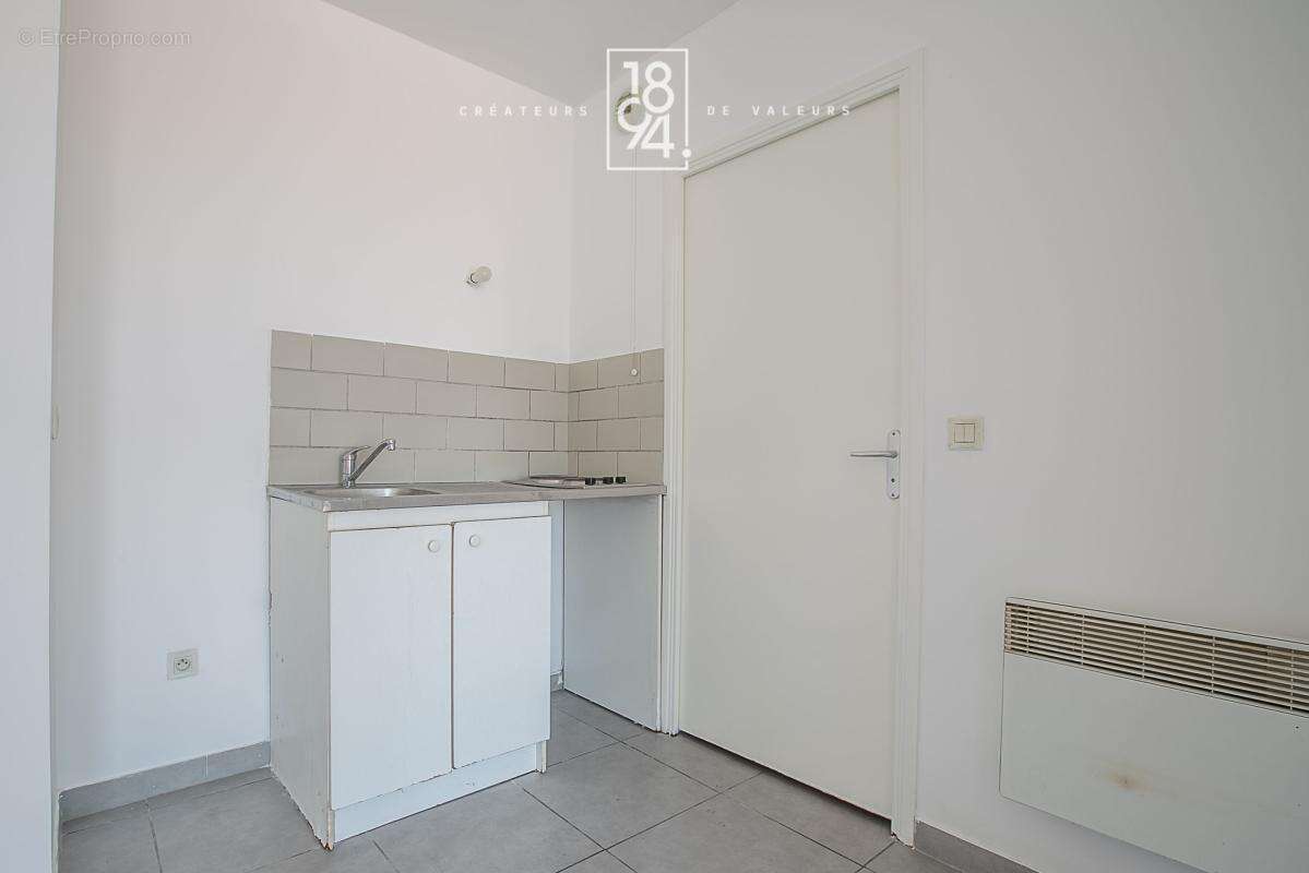 T2 avec ascenseur et box en supplément - photo 2