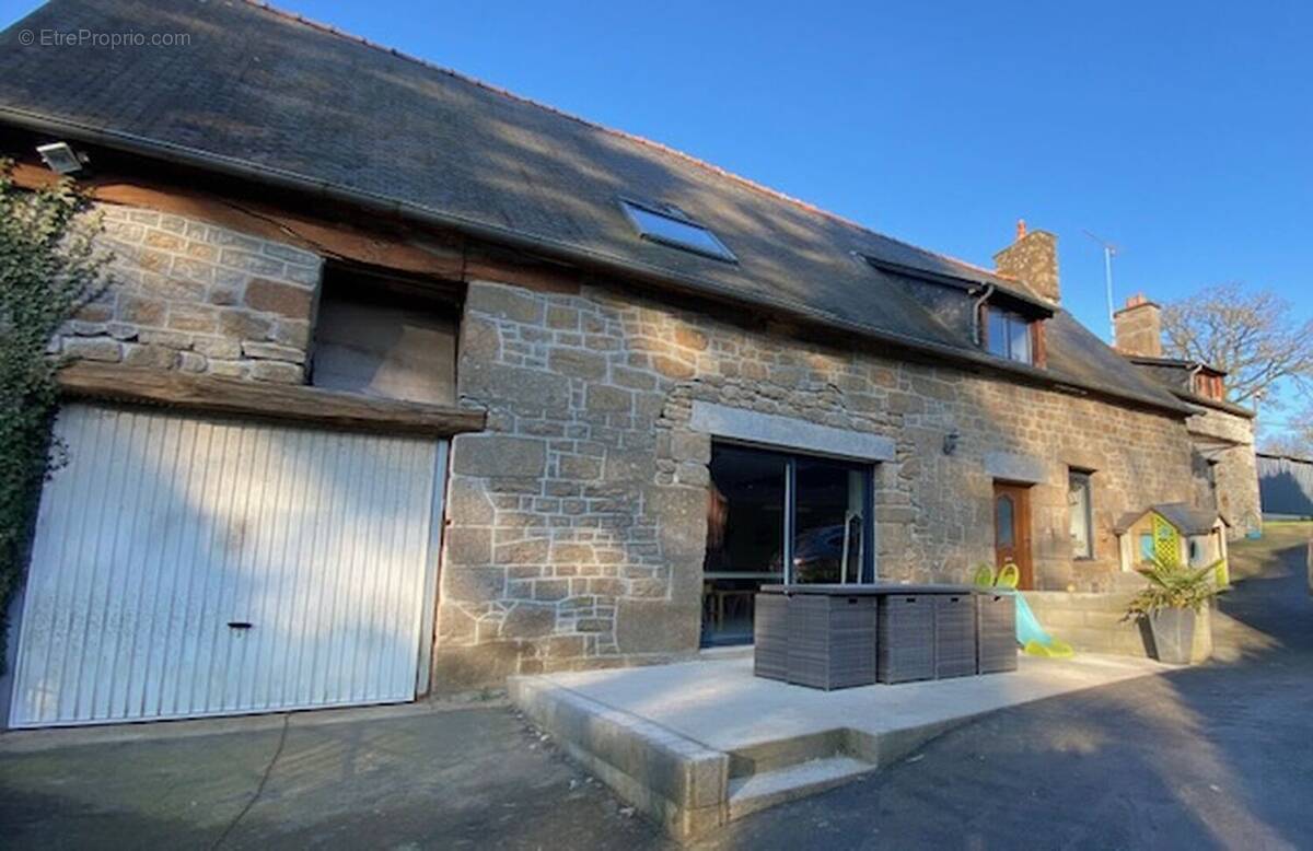 IMG3055 - Maison à MONTOURS