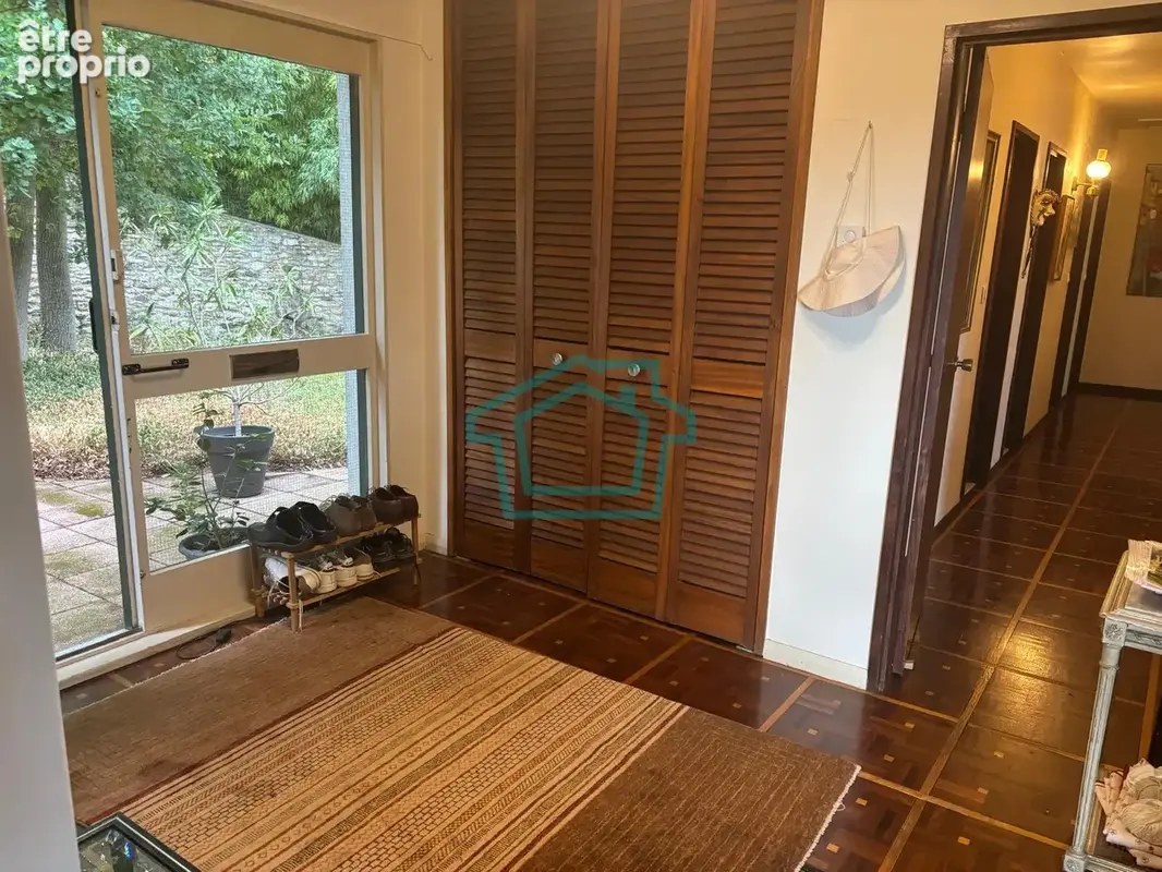 Proche Thoiry   Maison de plain-pied 4 chambres avec sous-sol total sur 2 275 m2 de terrain - photo 8