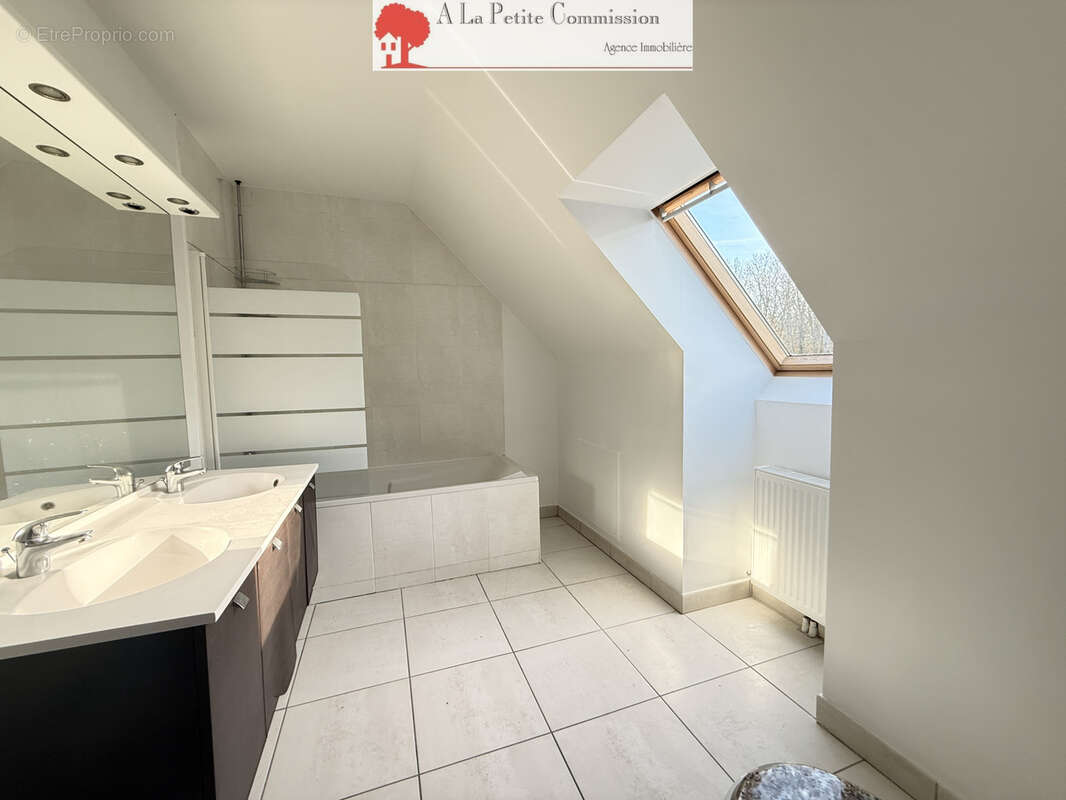 Maison à NOGENT-LE-PHAYE