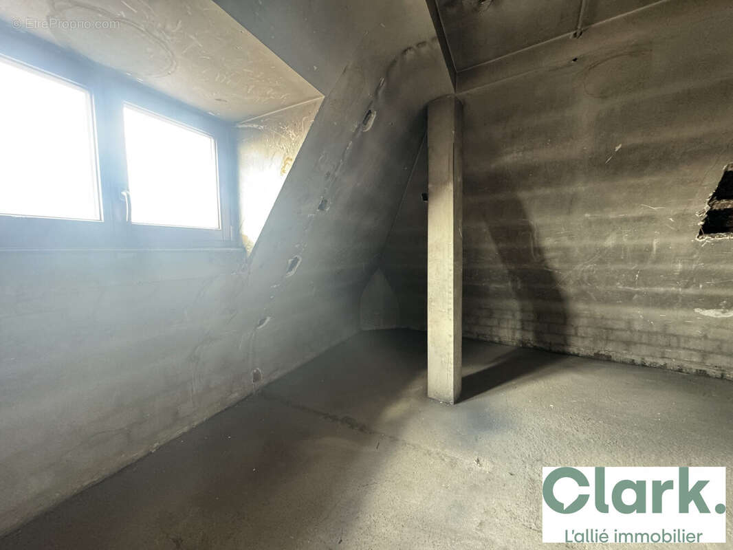 Chambre 2 à aménager lot 14 - Appartement à STRASBOURG