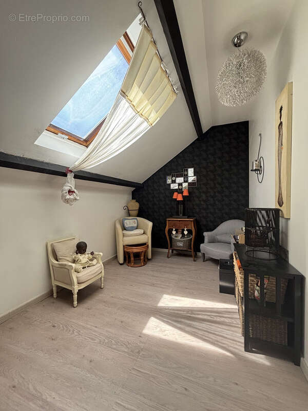 Appartement à LE PERRAY-EN-YVELINES