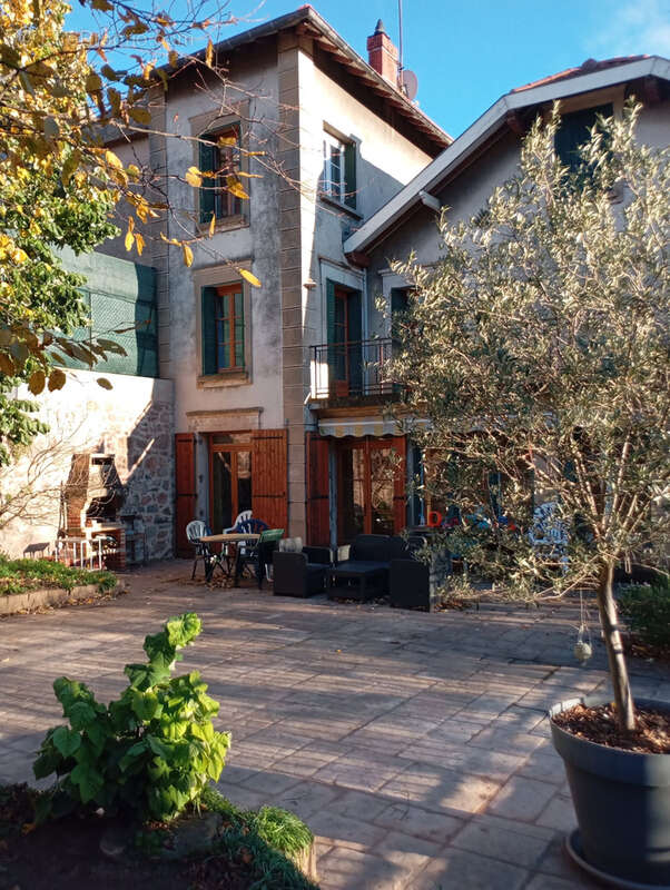 Maison à PANISSIERES