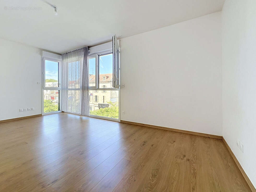 Appartement à MONDEVILLE
