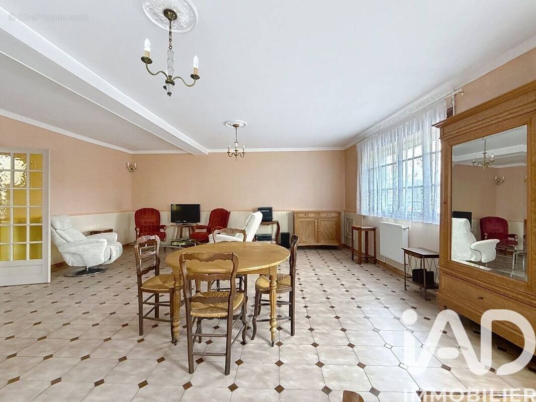 Photo 1 - Maison à EPERNAY