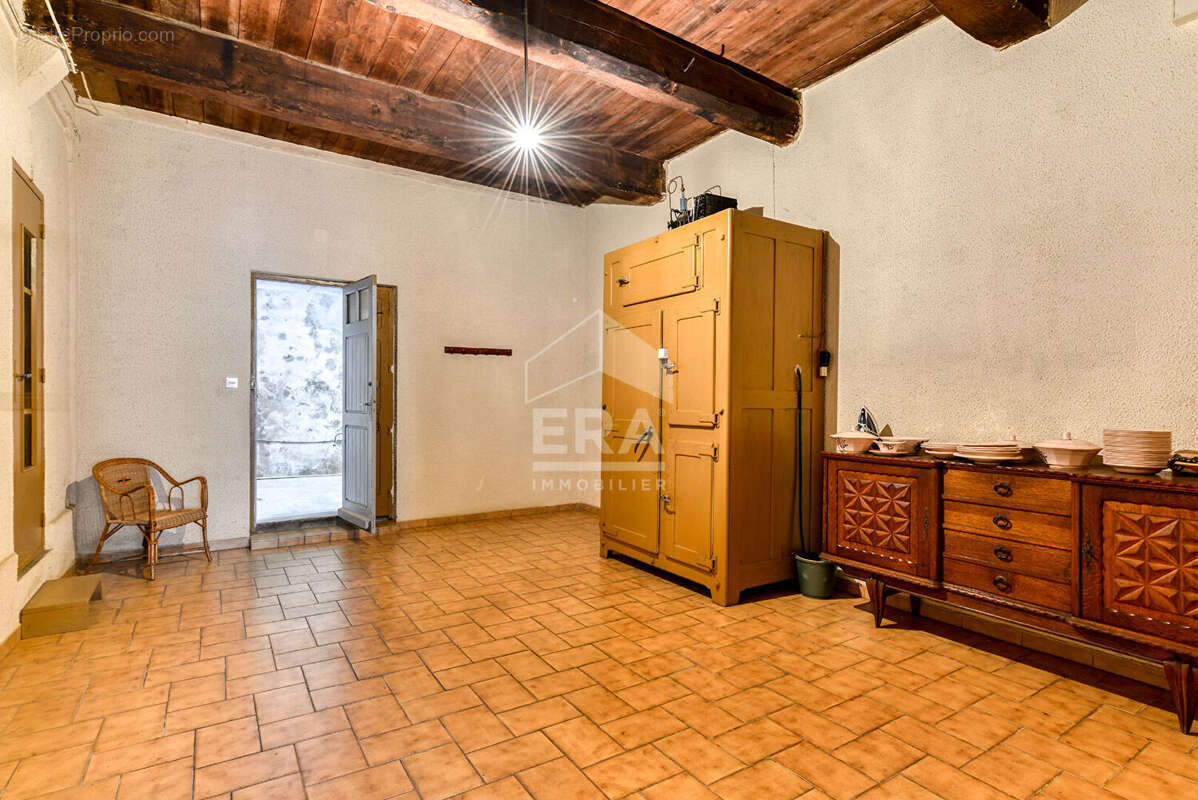 Maison à MOUSSAN