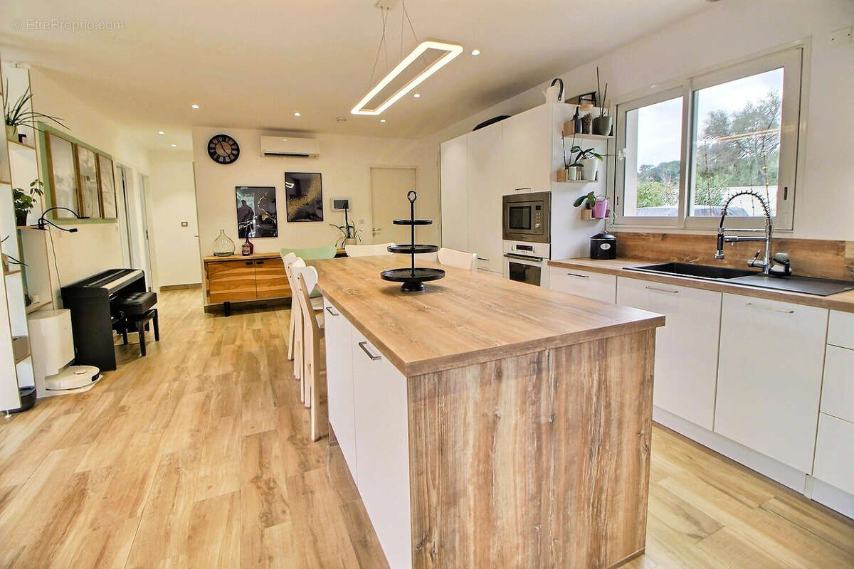 Appartement à ALATA