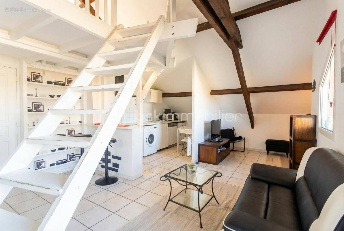 Appartement à CHALIFERT