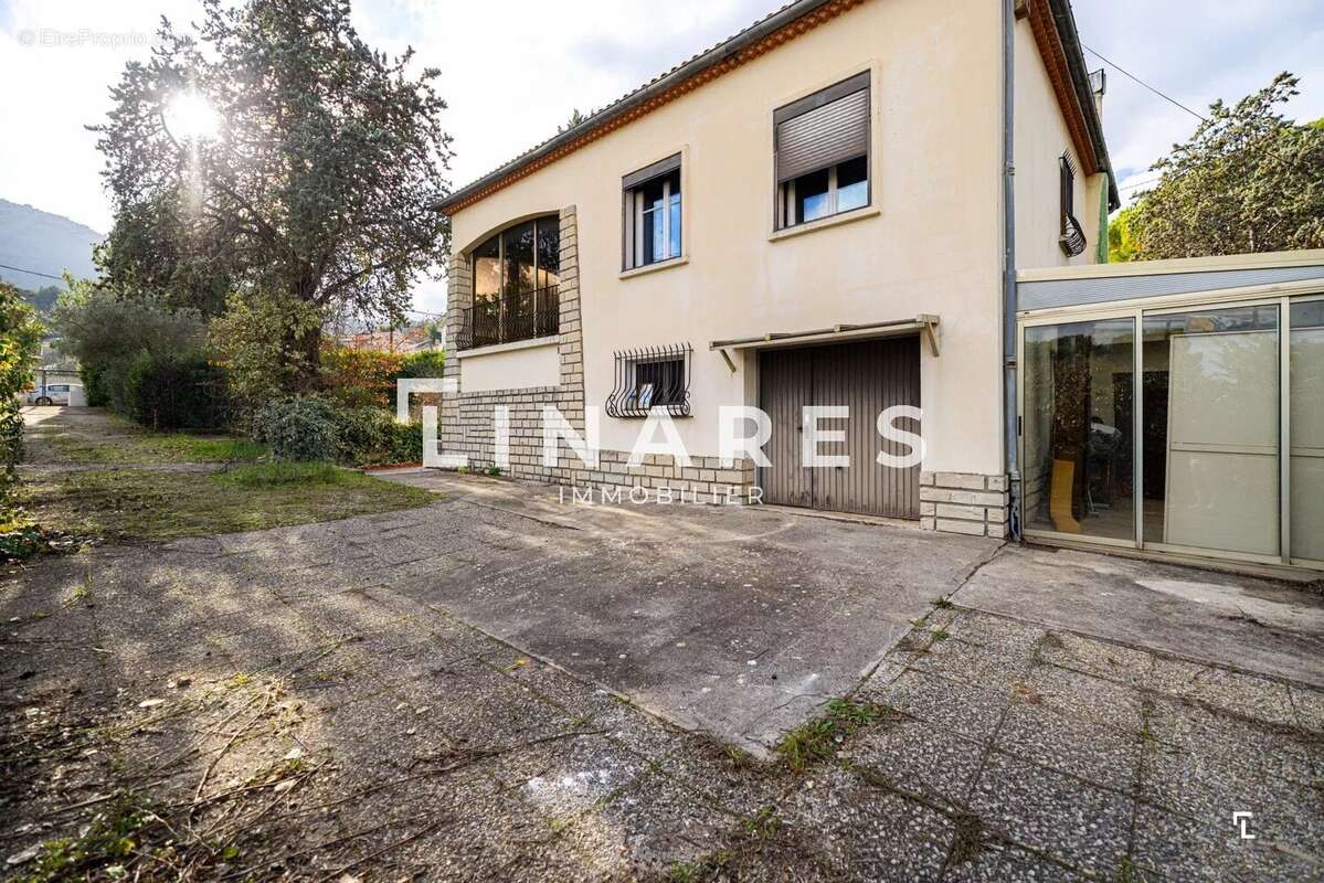 Maison à LA PENNE-SUR-HUVEAUNE