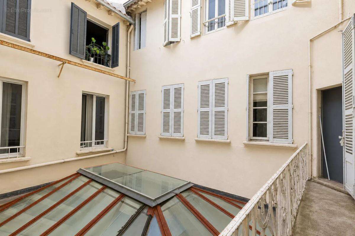 3 pièces de 82m² au cœur d'Avignon, vendu loué - photo 15