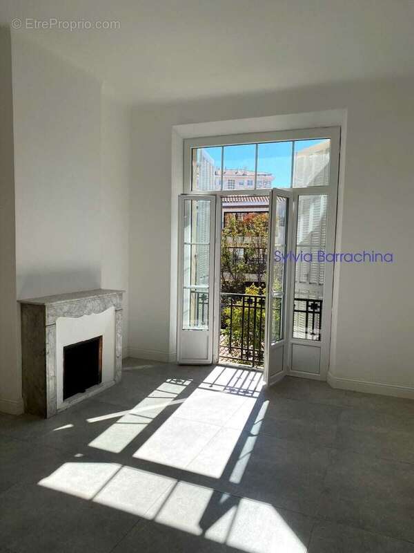 Appartement à HYERES