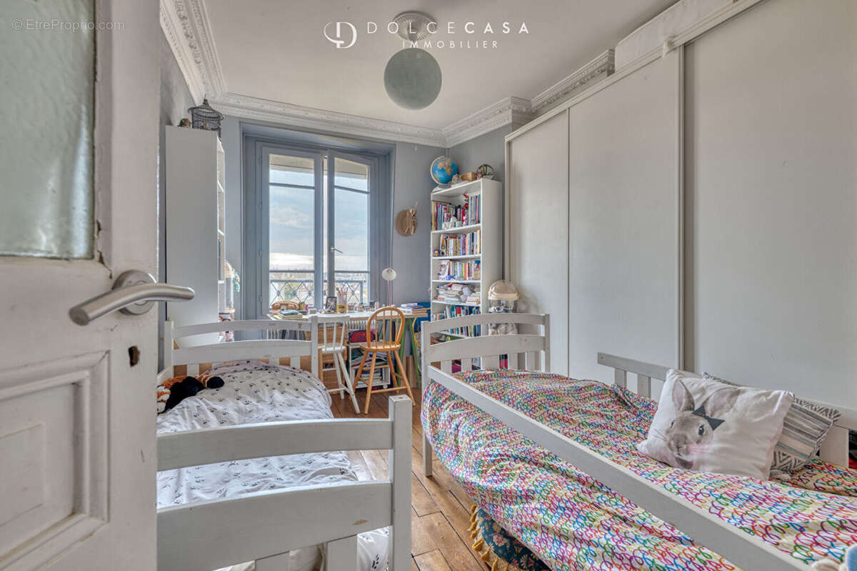 Appartement à LE PERREUX-SUR-MARNE