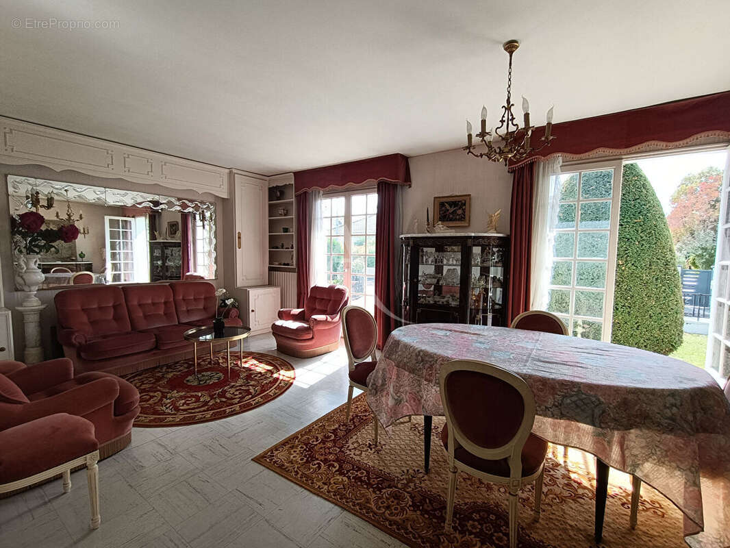 Maison à VAIRES-SUR-MARNE