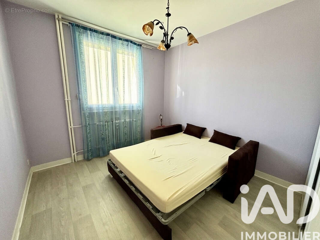 Photo 6 - Appartement à LE CHAMBON-FEUGEROLLES