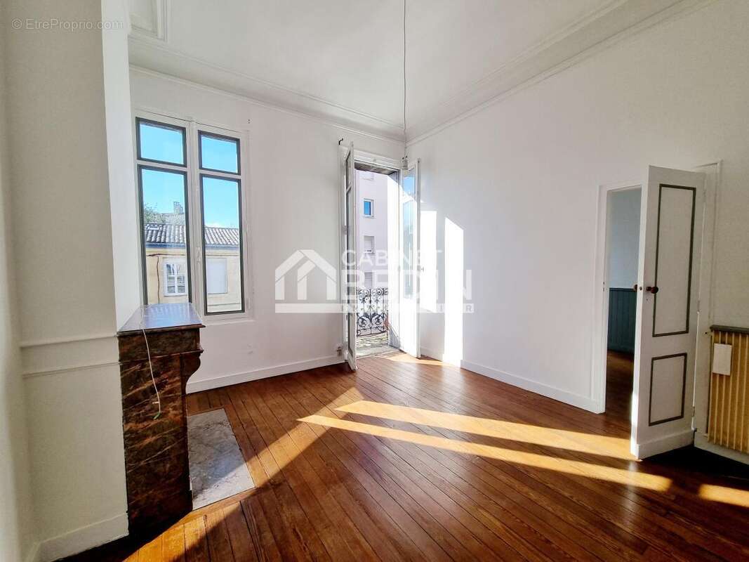 Appartement à BORDEAUX