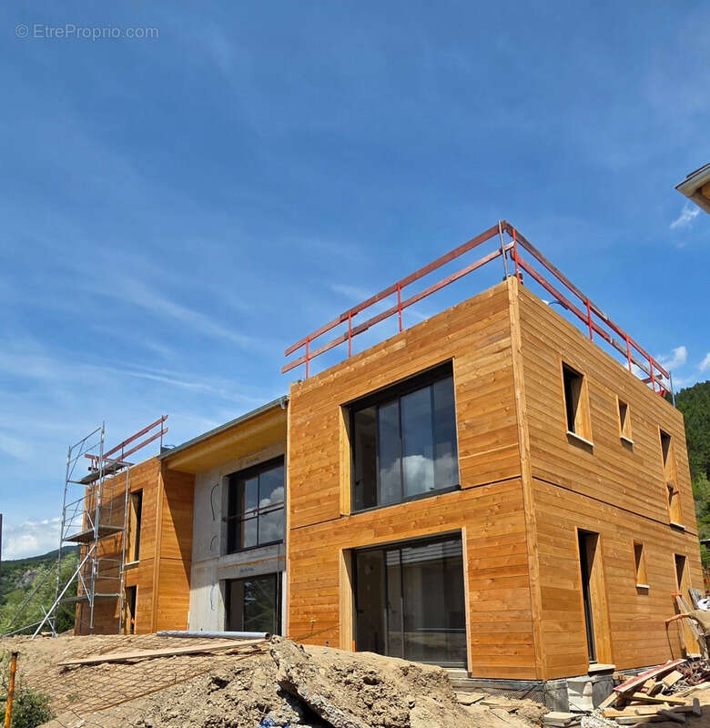 Appartement à SAVINES-LE-LAC