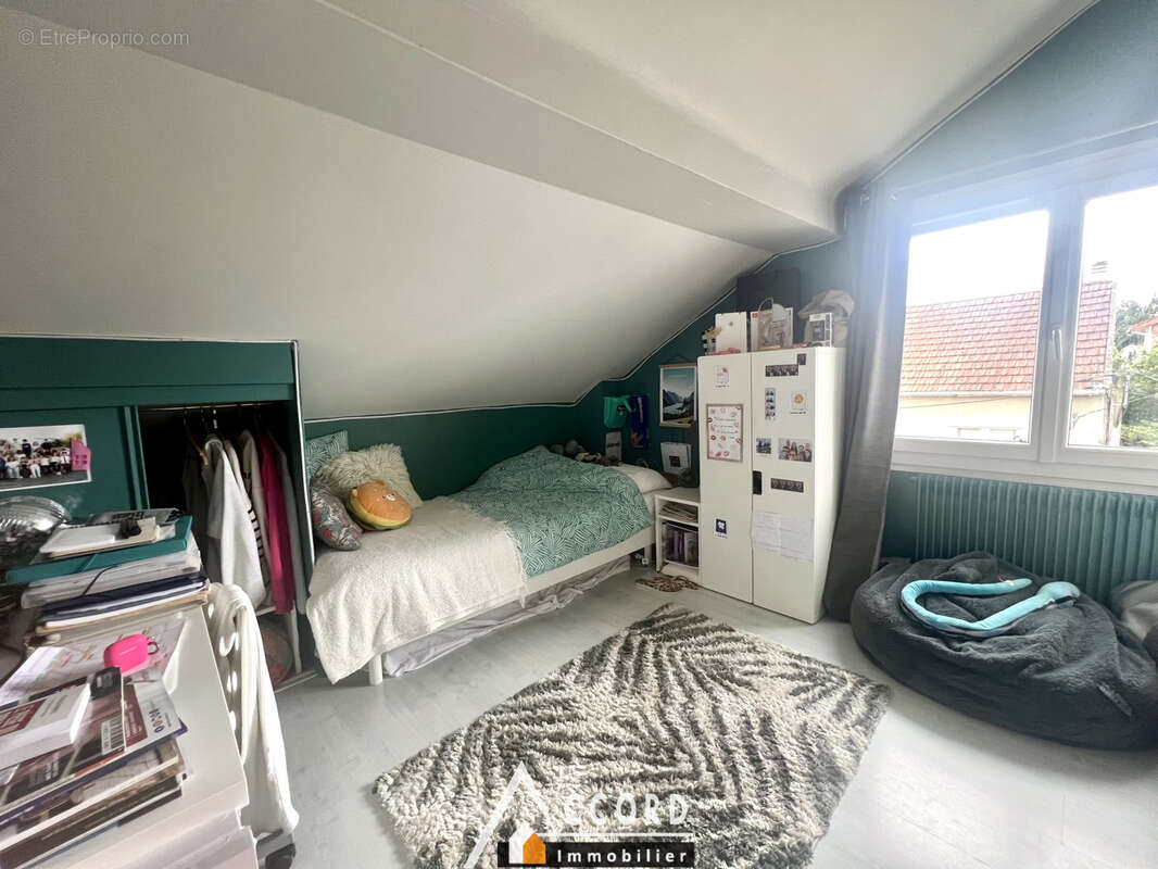 Maison à SARTROUVILLE