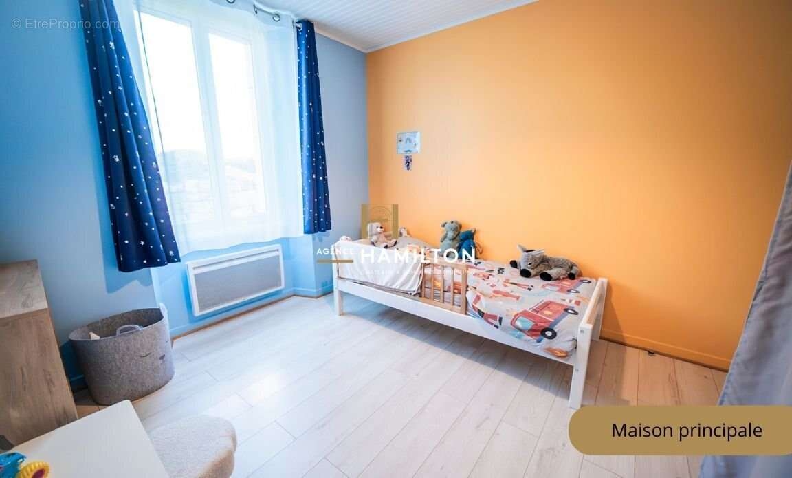 Maison à SAINTE-CROIX