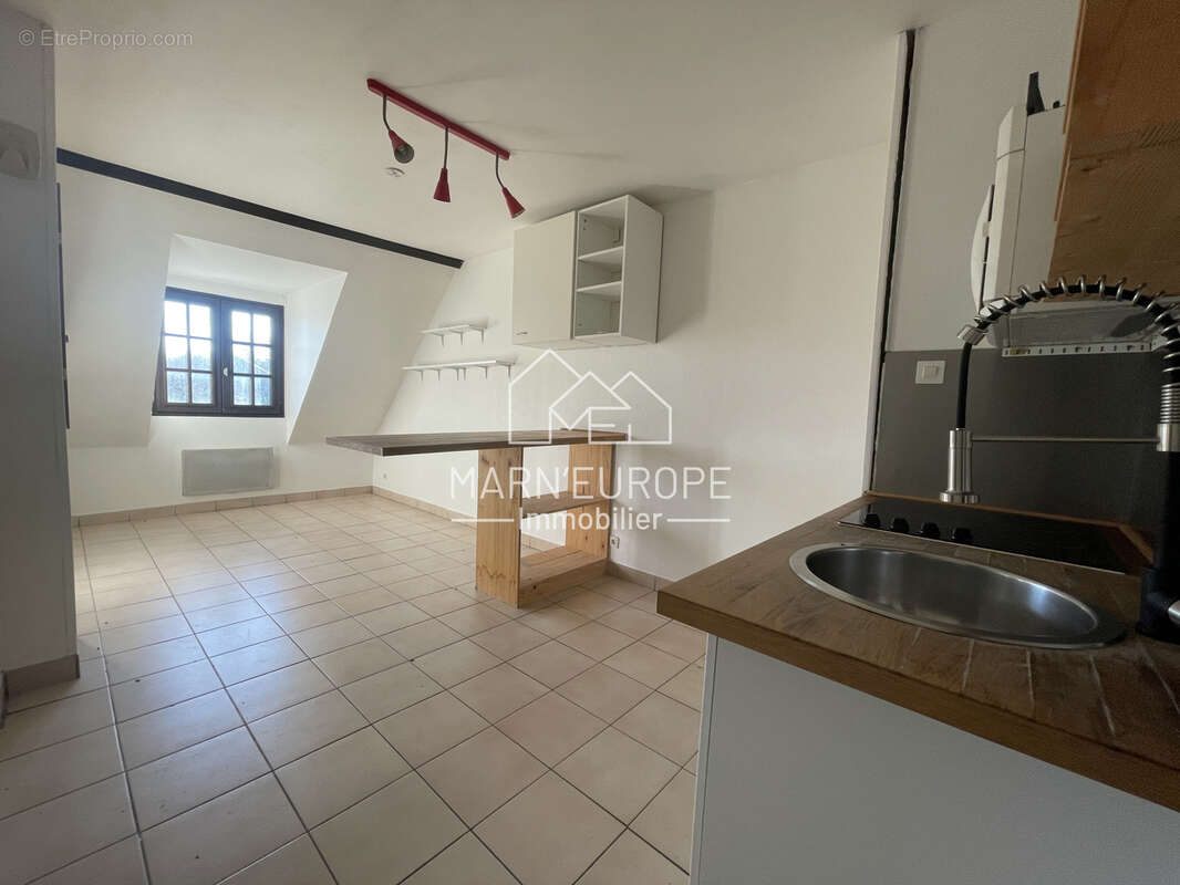 Appartement à VILLIERS-SUR-MORIN