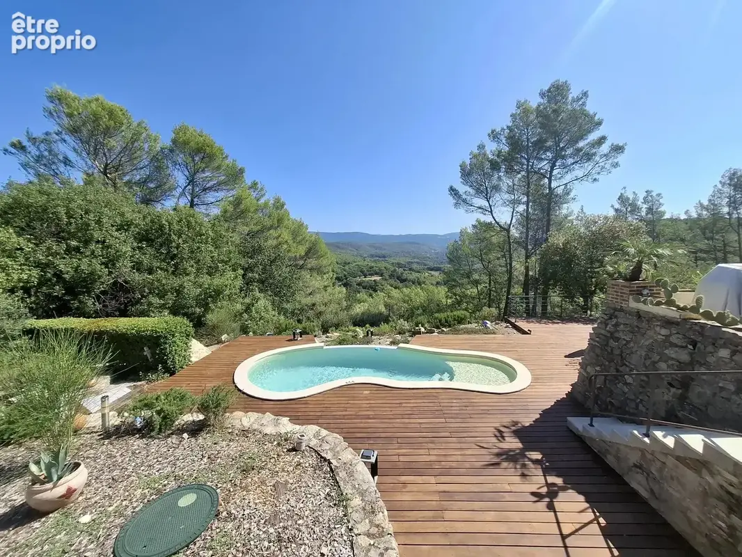 Villa avec vue panoramique, piscine et jardin à Sillans-la-Cascade - photo 13