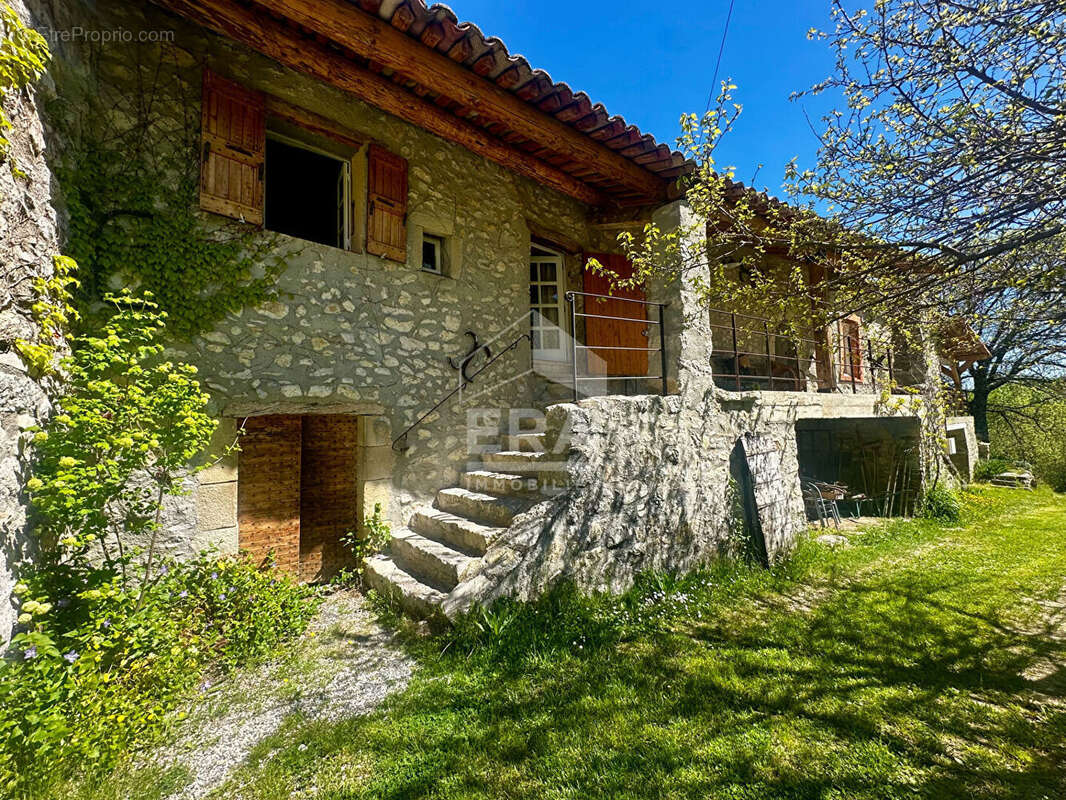 Autre à CHATEAUNEUF-MIRAVAIL