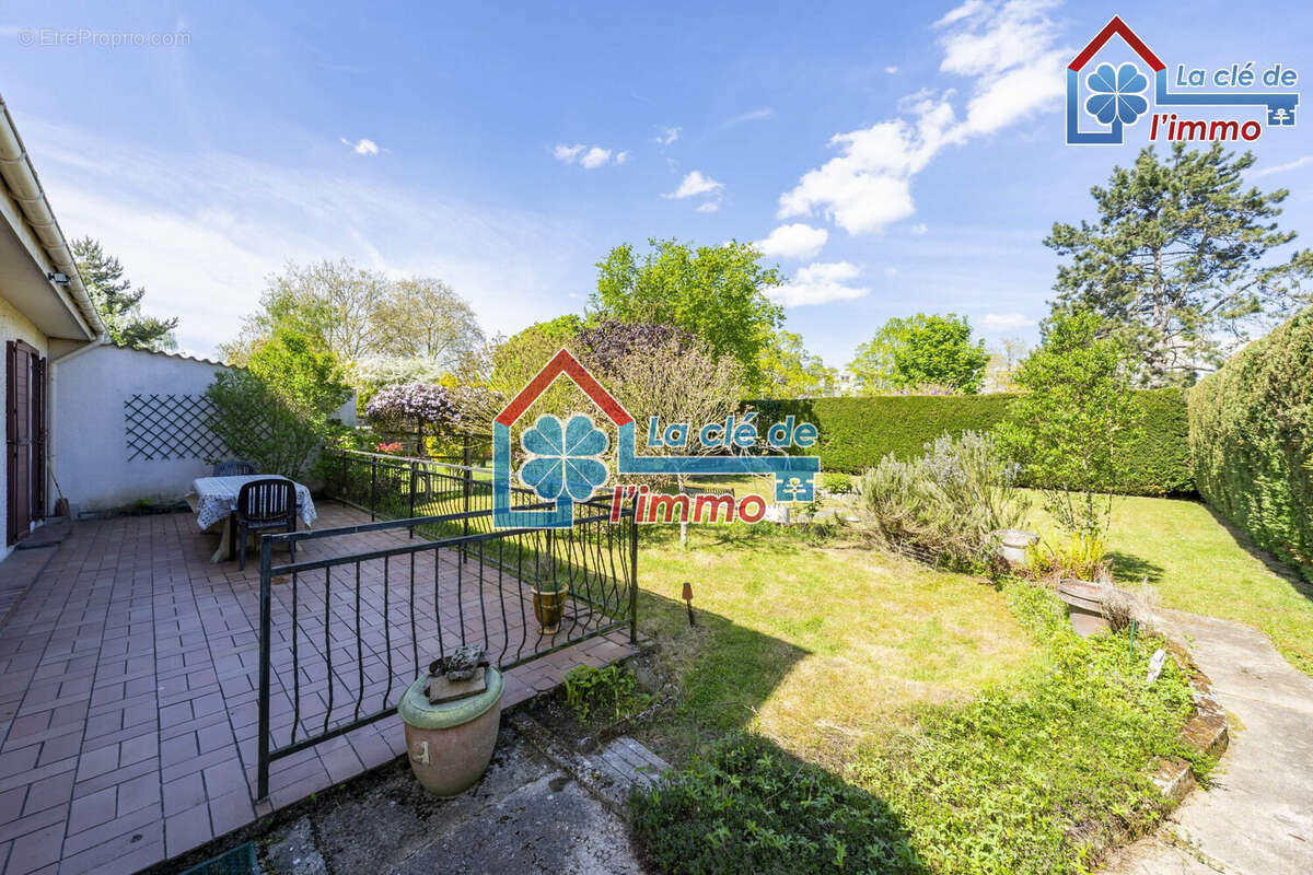 Maison 104 m² à Moissy-Cramayel  - photo 9