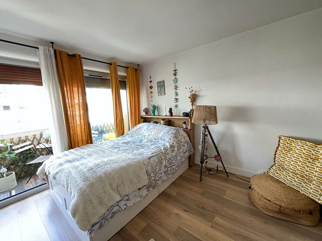 Appartement Saint-Cloud / Studio 28,34 m2 / Les Milons (Tram T2) - Vendu loué - Exclusivité - photo 12