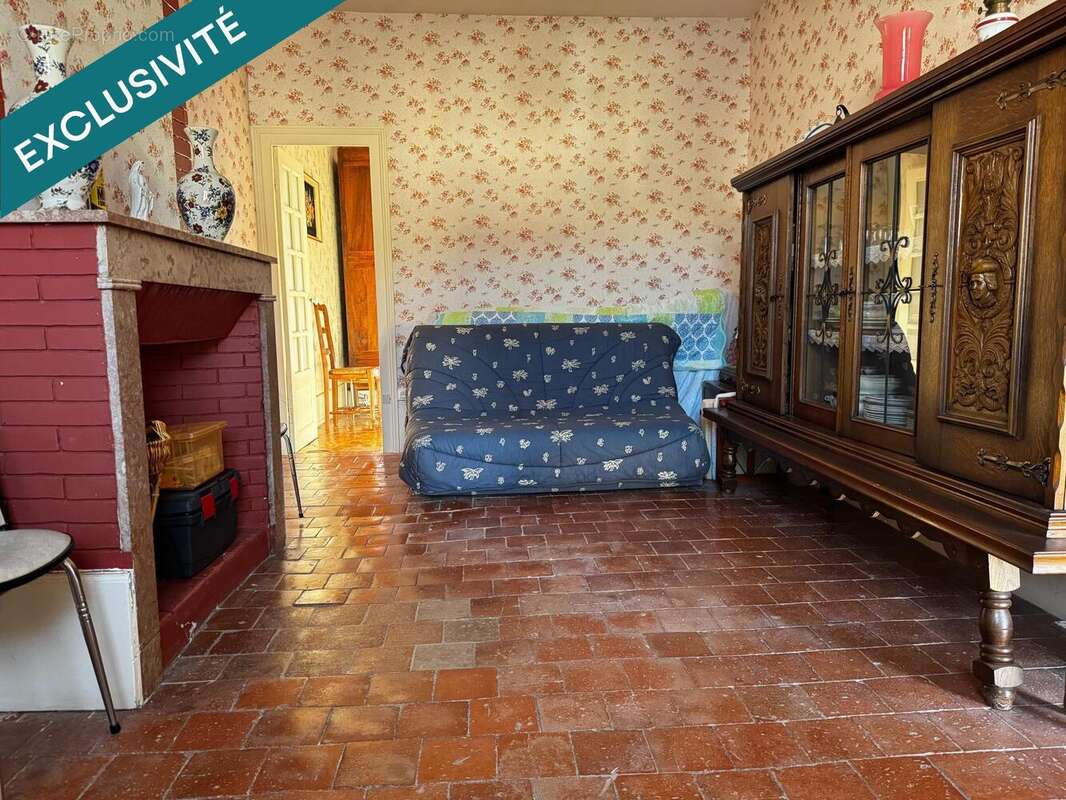 Maison 110 m² à Saint-Sernin-Du-Plain  - photo 5