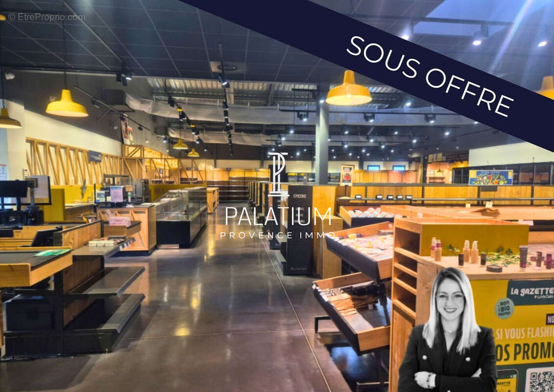 Commerce à LA FARE-LES-OLIVIERS