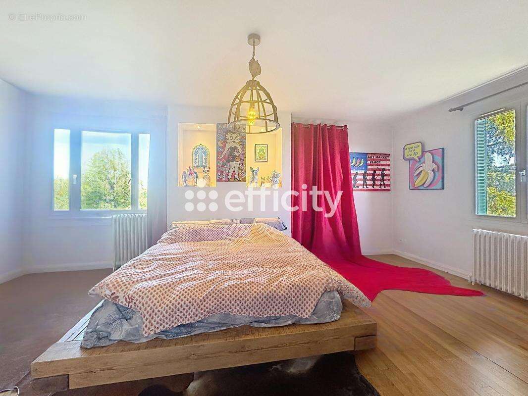 Maison 306 m² à Palaiseau  - photo 16