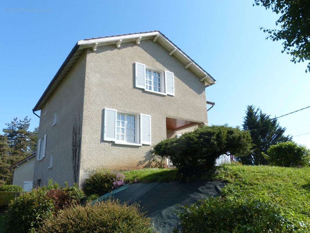 Maison à COUBON