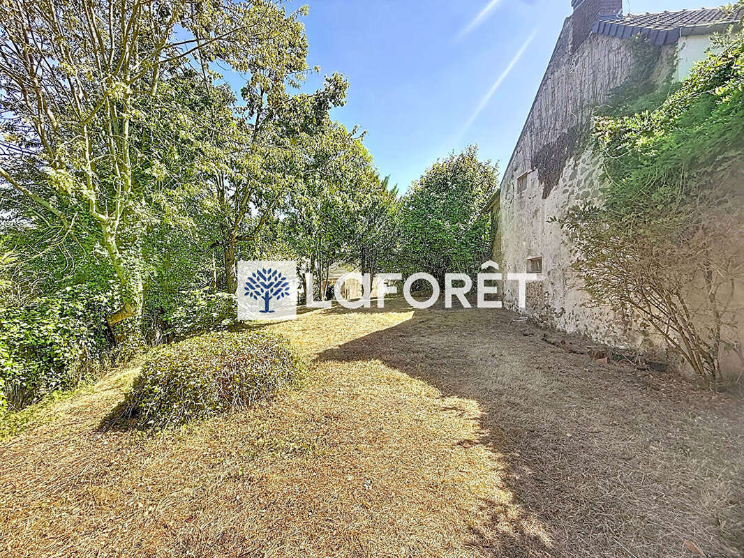 Maison de caractère 167 m² - 5 ch. - à rénover - photo 16