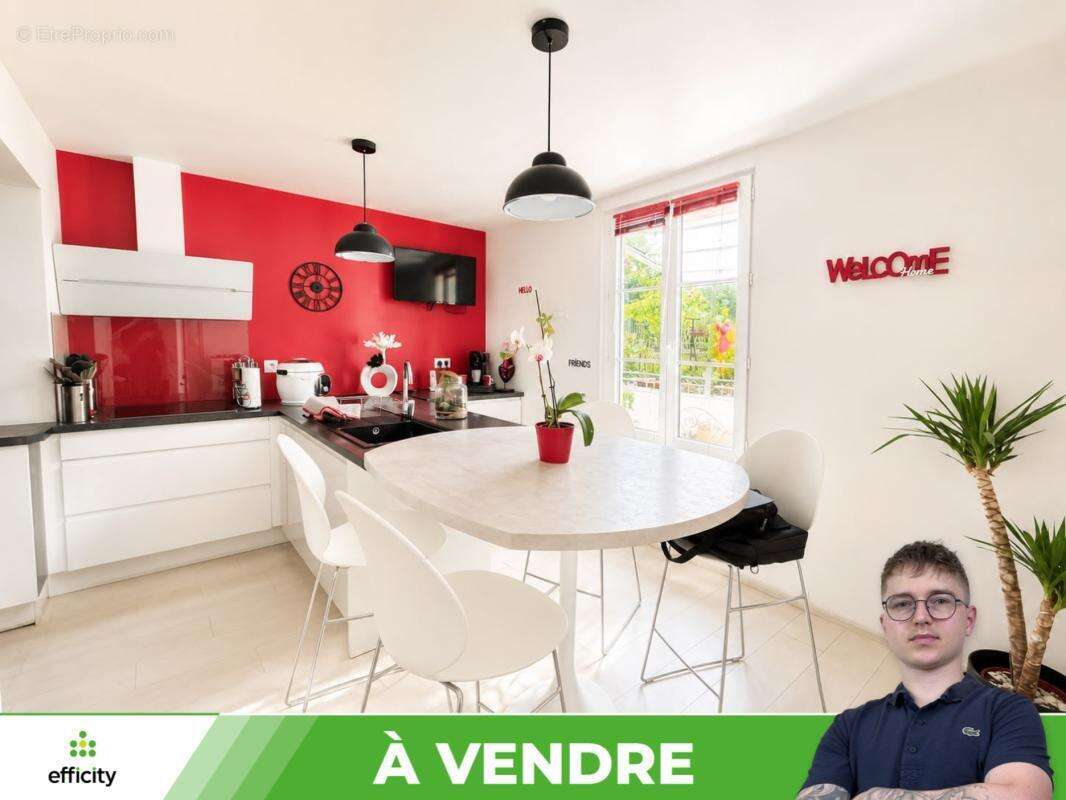 Maison 151 m² à Monts-Sur-Guesnes  - photo 2