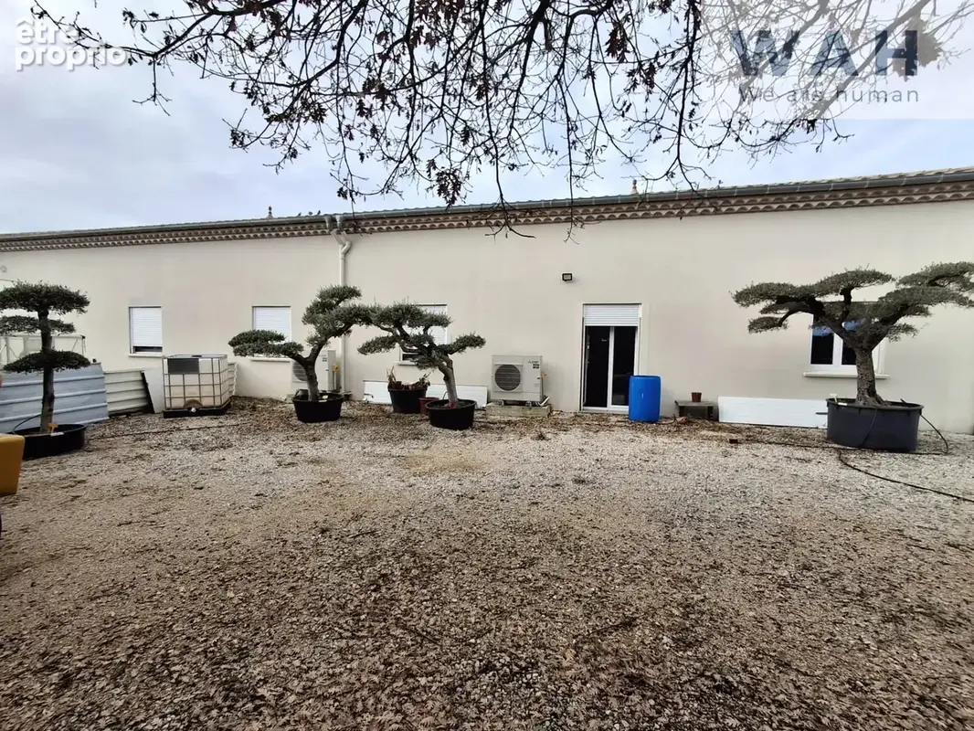 Local commercial - 240m2 - Sauve - photo 7
