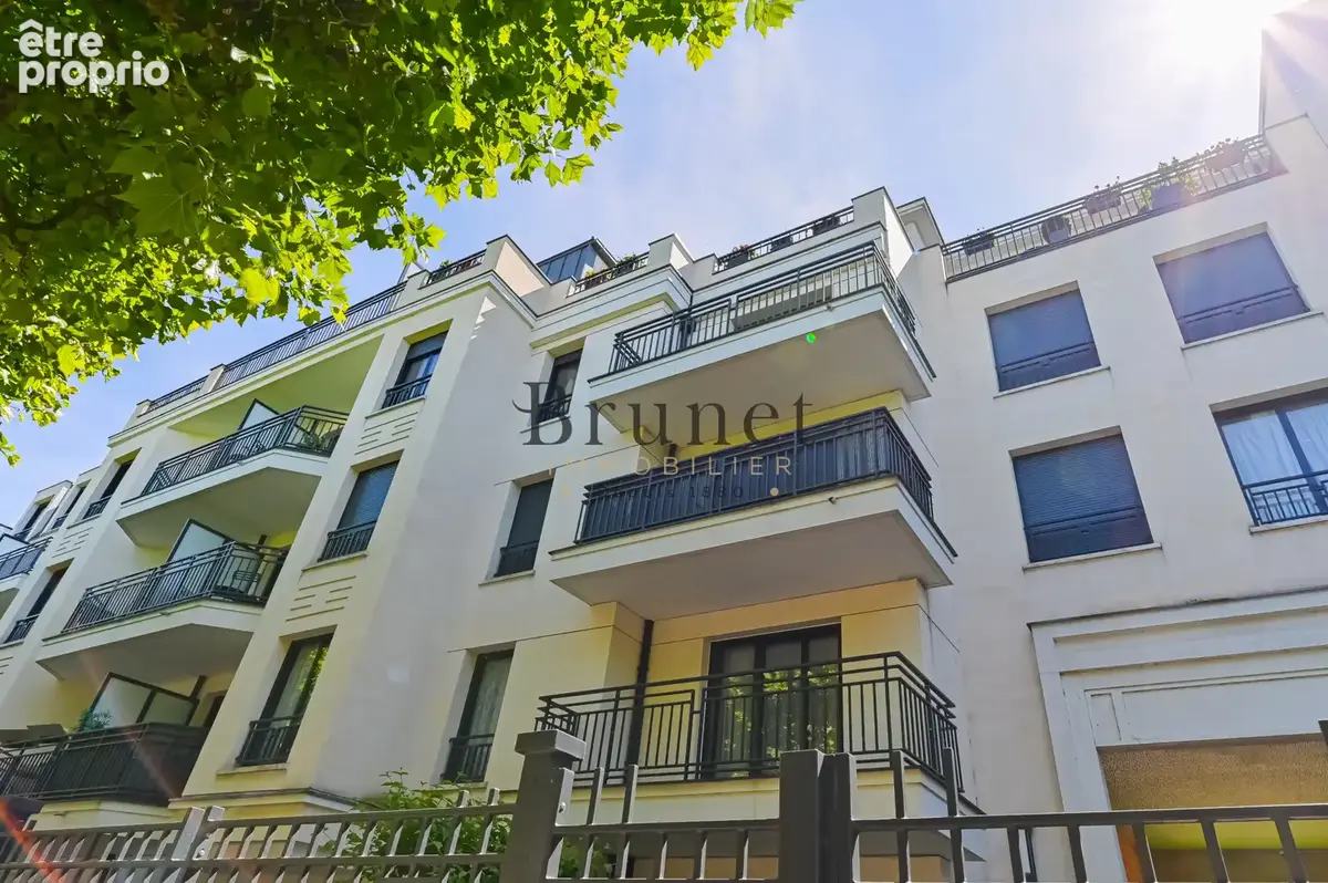 Appartement à SAINT-MAUR-DES-FOSSES