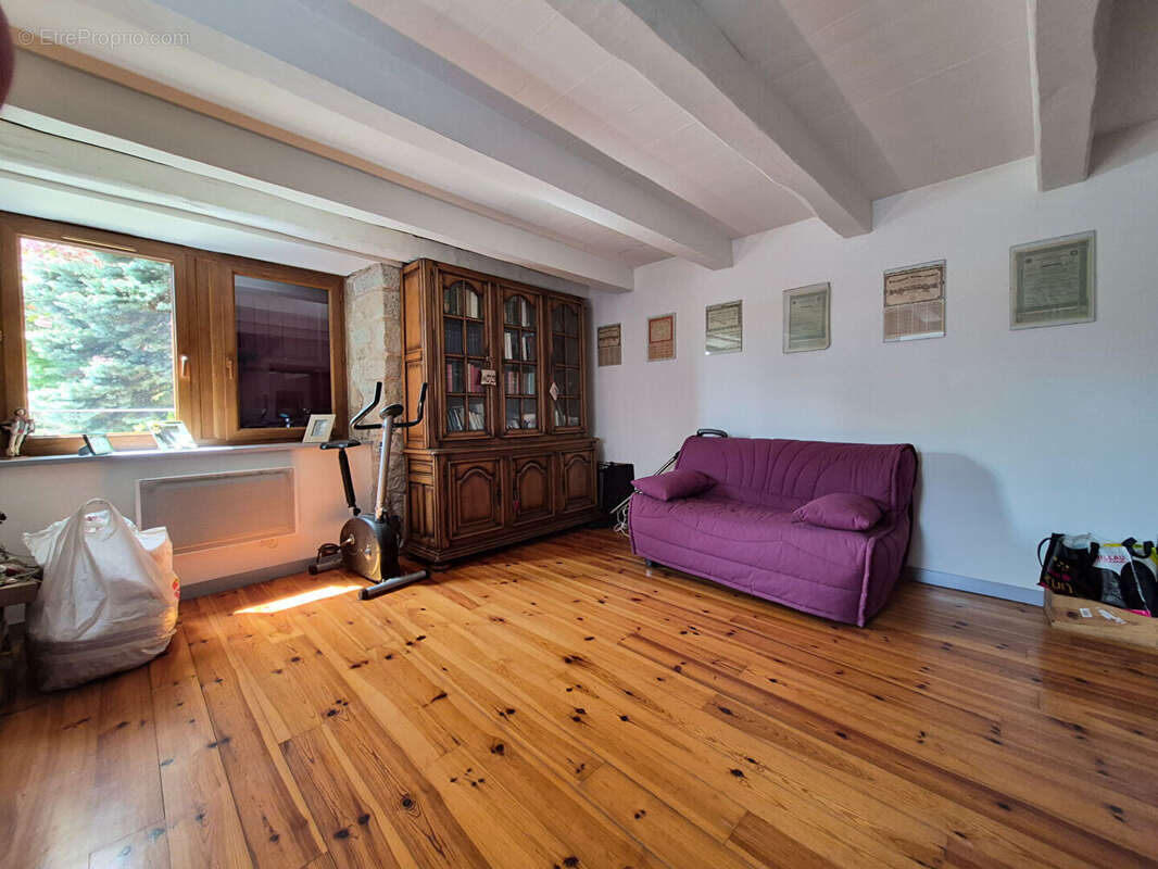 Maison à SAINT-BEAUZELY