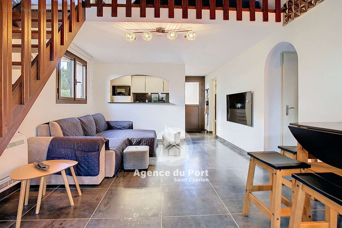 Maison à SAINT-CYPRIEN