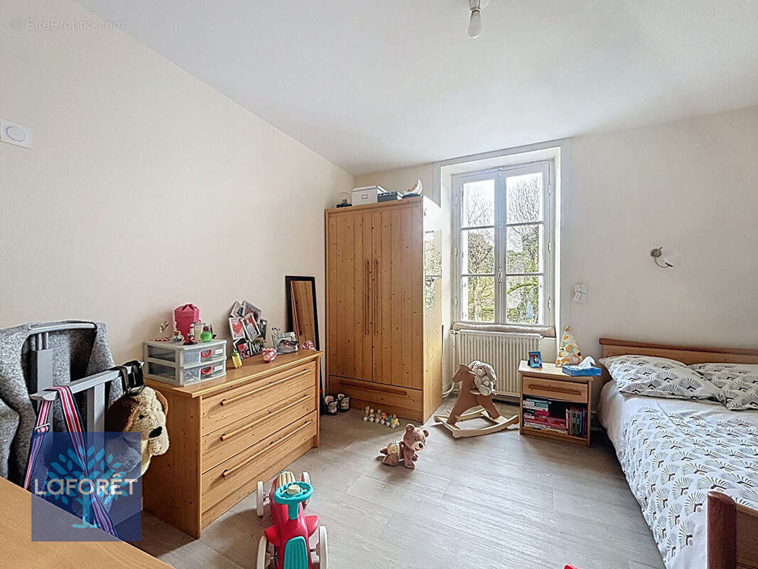 Appartement à ERNEE