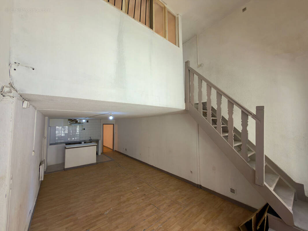 Appartement à MARSEILLE-2E
