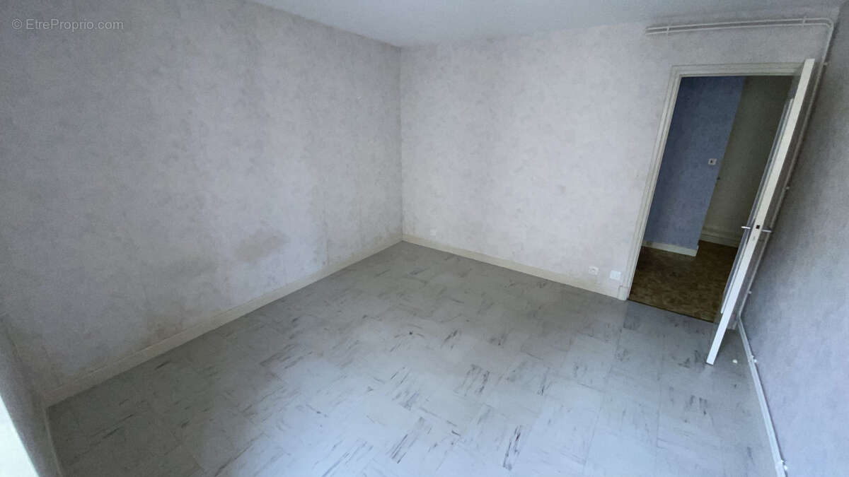 Appartement à COURPIERE