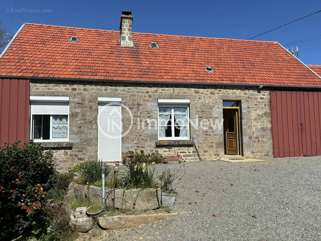 Maison à SOURDEVAL