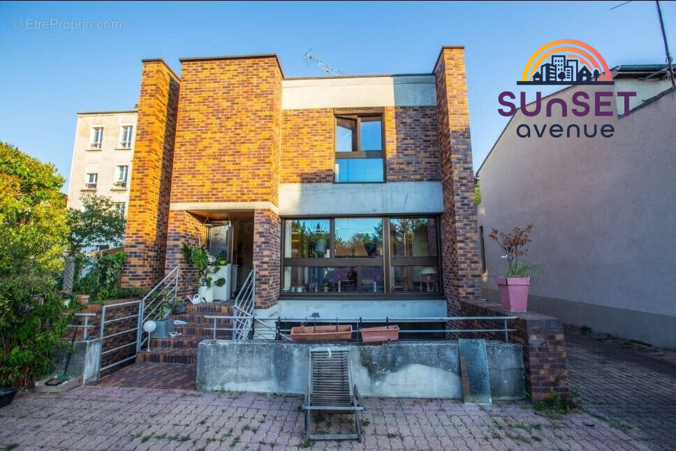 Maison à MONTMORENCY