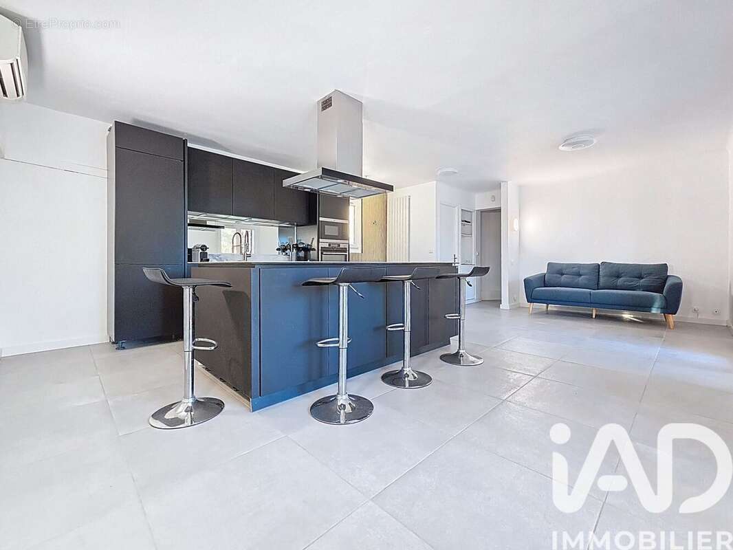 Photo 3 - Maison à ROQUEBRUNE-SUR-ARGENS