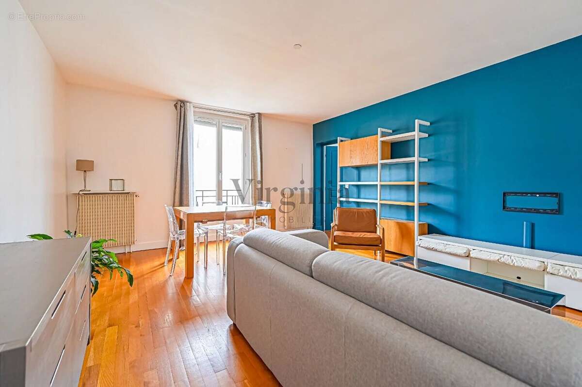 Appartement à CHARENTON-LE-PONT