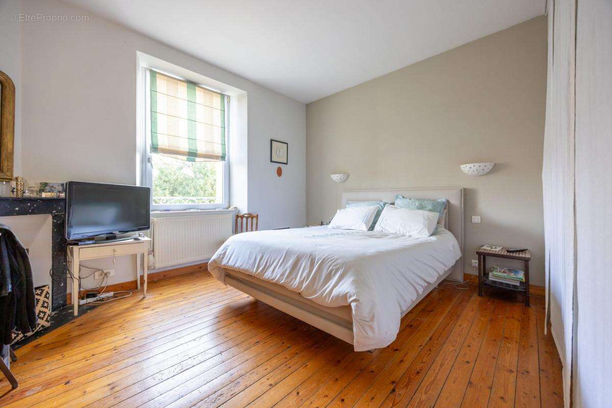 Maison à SAINT-SEBASTIEN-SUR-LOIRE