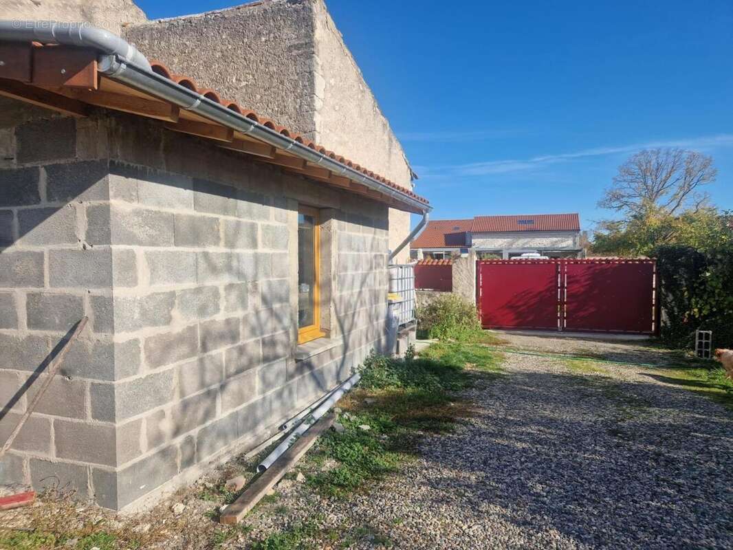 Photo 9 - Maison à CHARROUX