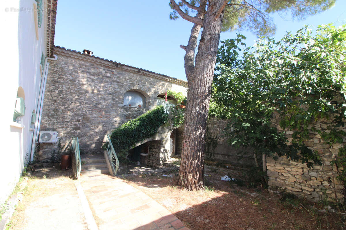 Maison à ROUSSON